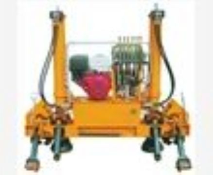 點(diǎn)擊查看詳細(xì)信息<br>標(biāo)題： JYQB-250x110型機(jī)動(dòng)液壓起撥道機(jī) 閱讀次數(shù)：2161