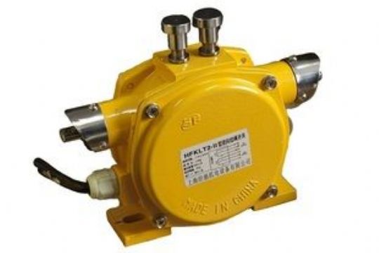 點擊查看詳細信息<br>標題：SL-3雙向拉繩開關 閱讀次數(shù)：1550